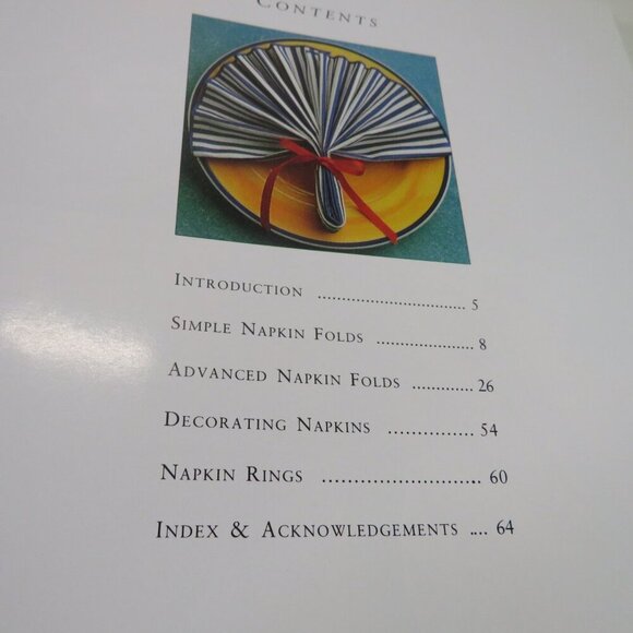 Napkin Folds Hardback 8x8" 64pgs - Picture 2 of 11